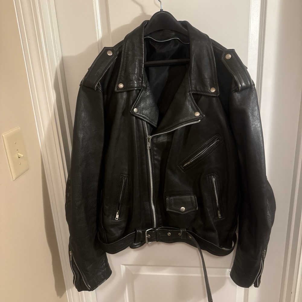 Classic Black Leather Motorcycle Jacket - Men